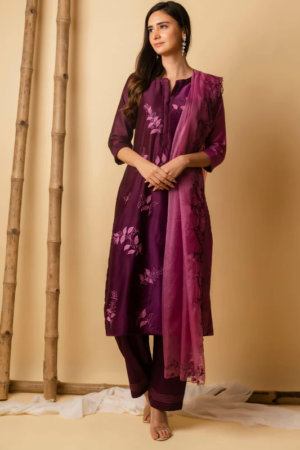 Leaf Applique Kurta Set (Wine) β A Stylish Fusion of Tradition and Contemporary Elegance