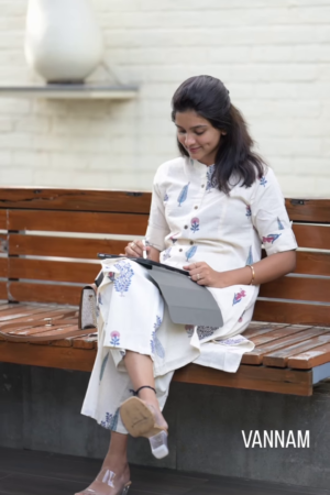Elegant Off-White Floral Shirt Kurti Set – Timeless Grace & Comfort