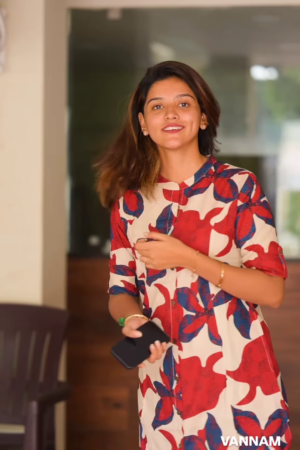 Vibrant Red & Blue Floral Kurti Set – Chic & Comfortable Ethnic Wear