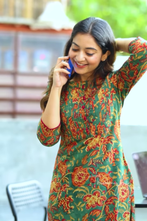 Bloom Boldlyโ โ The Floral Elegance Kurta That Speaks Confidence ๐ธ