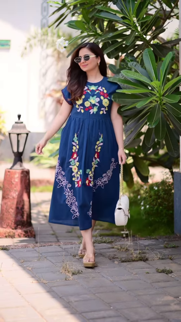 Vibrant Floral Paradise Maxi Dress - Perfect for Summer Getaways - Image 6