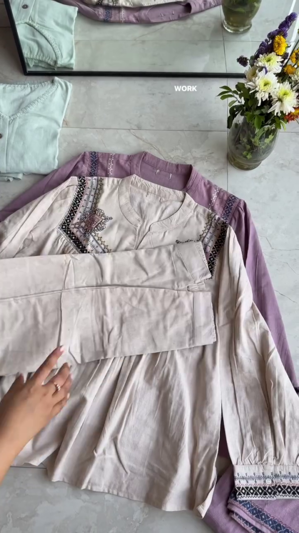 Mauve Hand-Embroidered Pleated Cotton Tunic with Geometric Yoke - Image 4