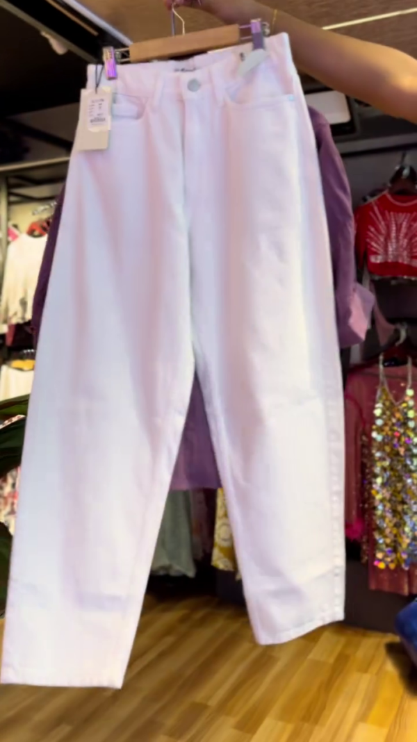 Luxe Breeze Three-Piece Co-Ord Set: Mauve Button-Down Shirt, White Tank Top & Comfort Fit Cotton Trousers - Image 3