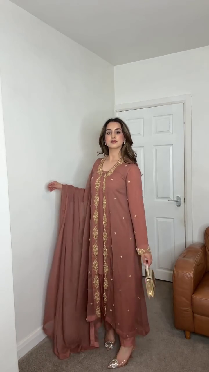 Dusty Rose Georgette Suit with Golden Embroidery πΈβ¨ - Image 3