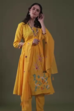 Sunshine Bliss Mustard Yellow Embroidered Lawn 3-Piece Suit 🌻✨