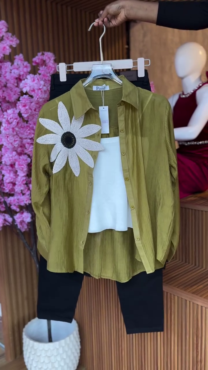🌼 Olive Green Button-Down Shirt with Oversized Floral Patch 🌸✨