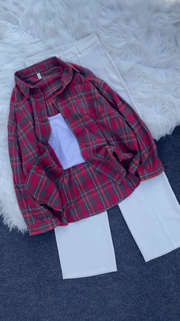 Cozy Casual Explorer Look: Soft Cotton White Wide-Leg Pants + Lavender Ribbed Tank + Forest Green Oversized Plaid Shirt Combo - Image 3