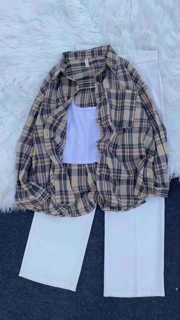 Cozy Casual Explorer Look: Soft Cotton White Wide-Leg Pants + Lavender Ribbed Tank + Forest Green Oversized Plaid Shirt Combo - Image 5
