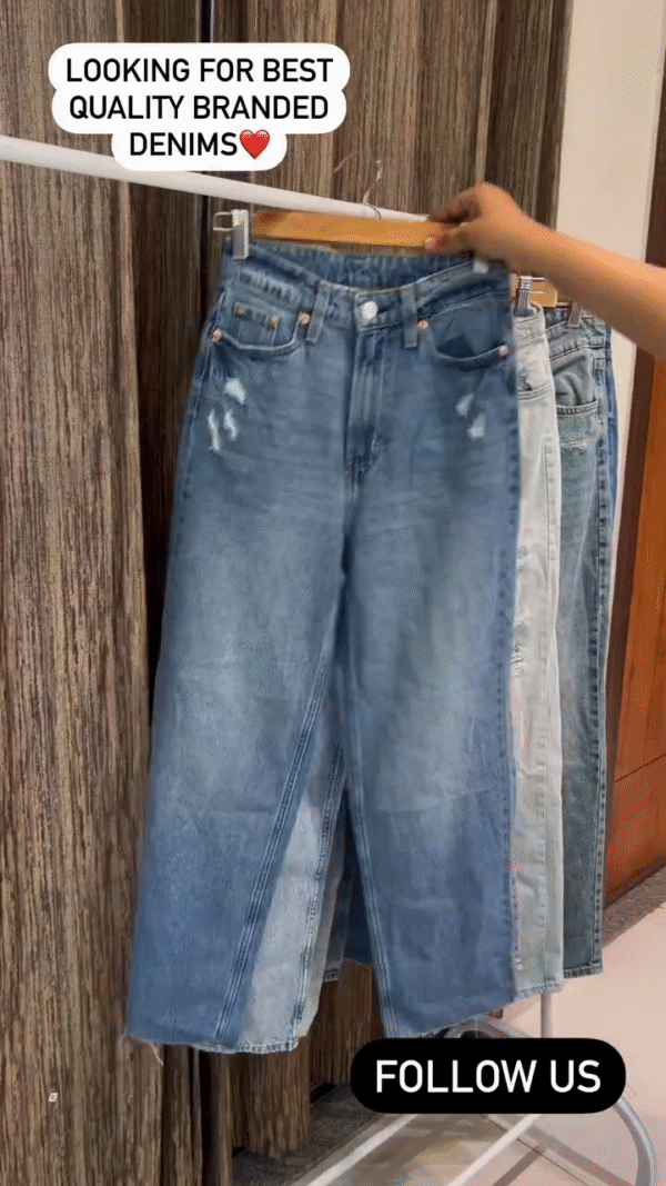 👖 Best Quality Branded Distressed Mid-Wash Denim Jeans with Relaxed Straight-Leg Fit and Ripped Knee Detailing 👖 - Image 3