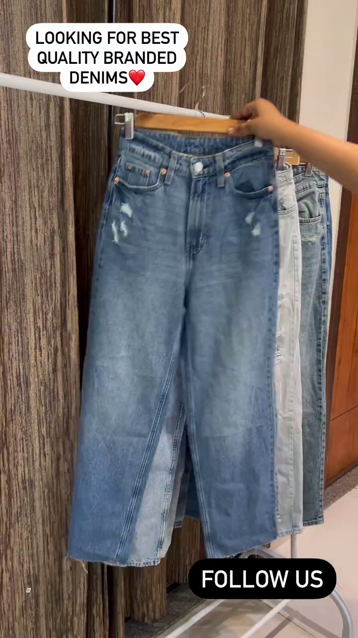 👖 Best Quality Branded Distressed Mid-Wash Denim Jeans with Relaxed Straight-Leg Fit and Ripped Knee Detailing 👖 - Image 3