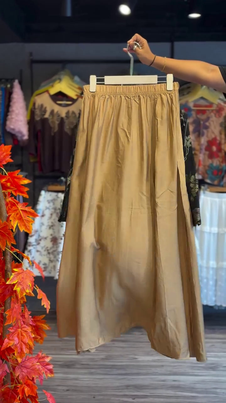 ๐ฟ Elegant Sheer Black Floral Kimono with Golden Satin Dress Set ๐ฟ - Image 2