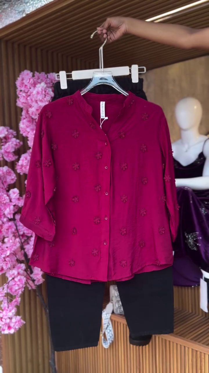 🌺Maroon Floral-Embroidered Cotton Kurta Top with Black Pants – Elegant Everyday Ethnic Wear