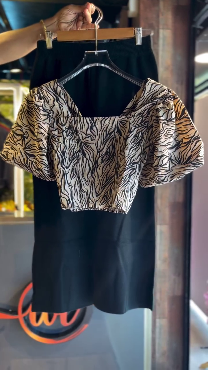 🖤“Wild Muse Puff-Sleeve Crop Top & Skirt Set 🐾 – Bold, Fierce & Fabulous” - Image 3