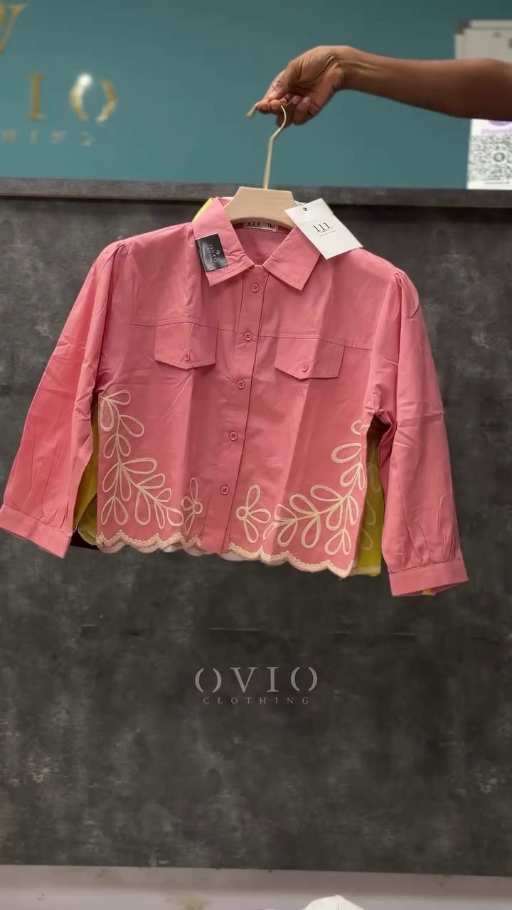 ๐ค Luxury Black Embroidered Crop Shirt โ Signature Collection | Elegant Button-Down with Floral Detailing & Scalloped Hemline - Image 3