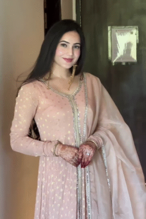 Classic Beige Floral Organza Kurta Set with Metallic Embroidered Motifs and Sheer Dupatta