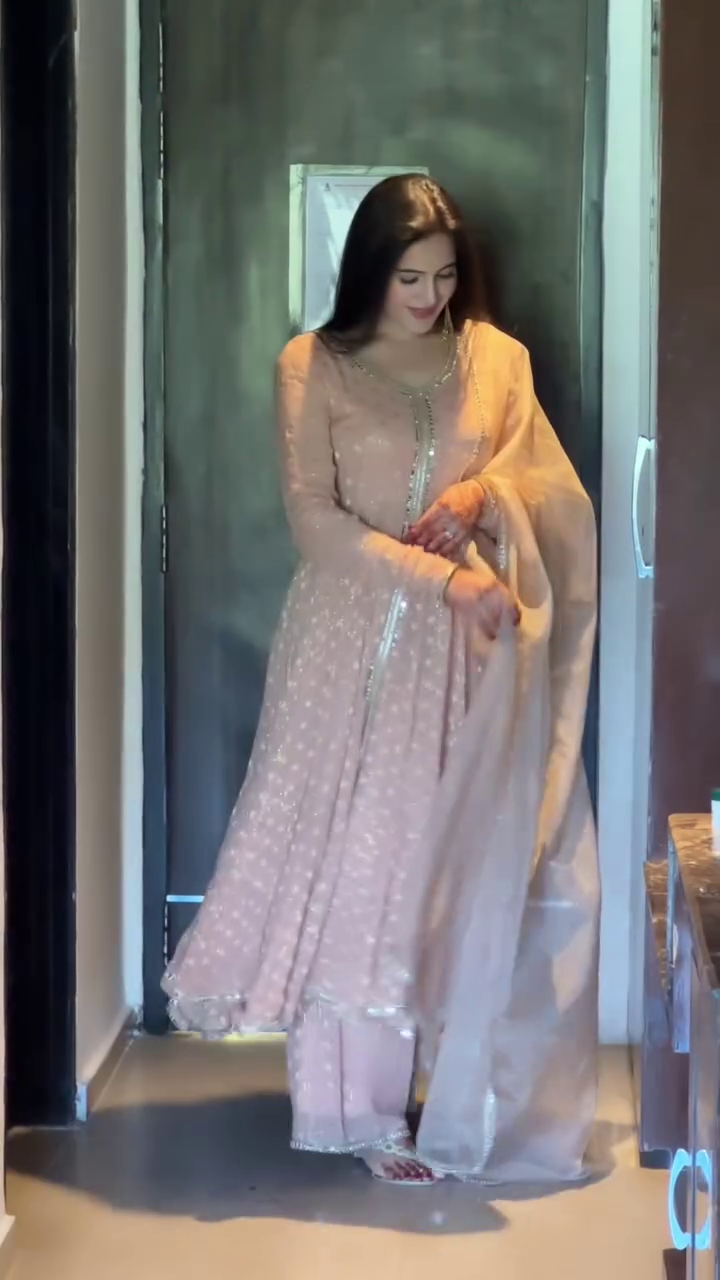 Classic Beige Floral Organza Kurta Set with Metallic Embroidered Motifs and Sheer Dupatta - Image 3