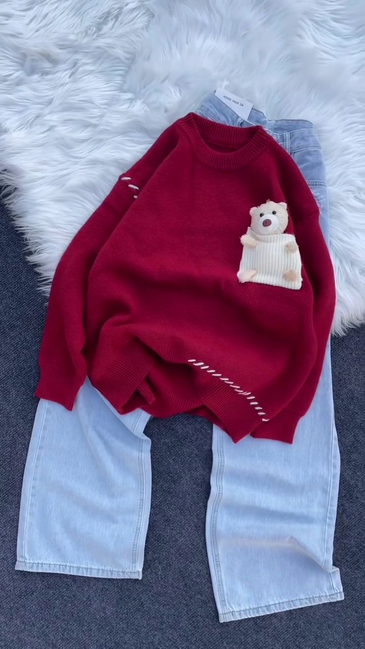 🧸 Teddy Pocket Knit Pullover – Cute Bear Accent & Soft Creamy Yarn - Image 2