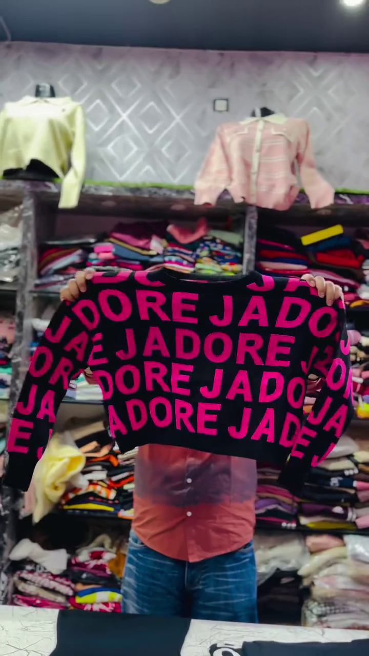 🖤Ultra-Bold Black & Neon Pink All-Over “J’ADORE” Statement Sweater – Cozy Oversized Trendsetter Pullover