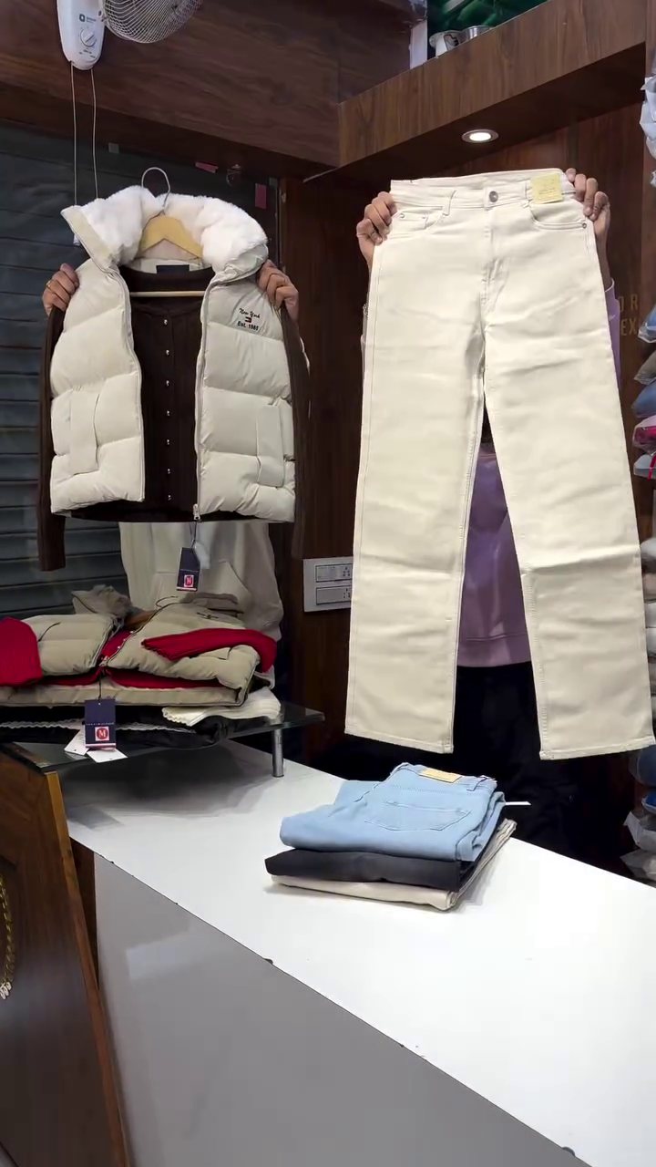 π§₯π€ "Ivory Ember" β Cream & Brown Puffer Vest with Cozy Flair π§₯π€