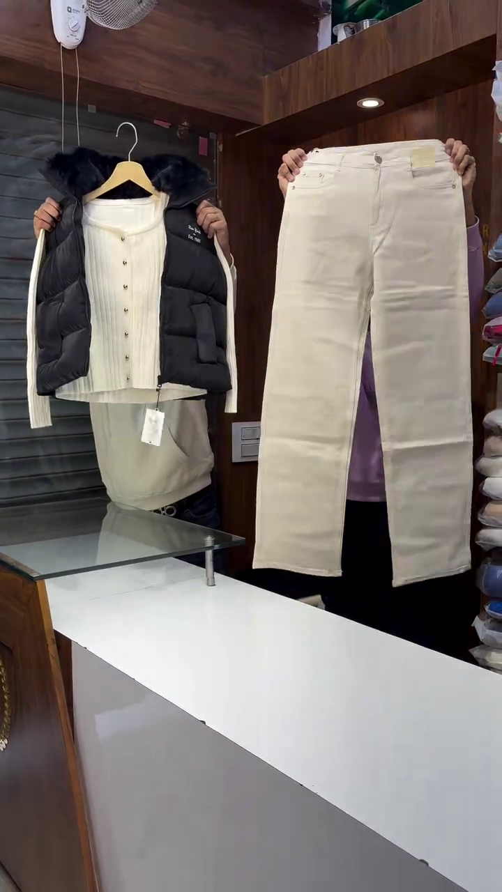 π§₯π€ "Ivory Ember" β Cream & Brown Puffer Vest with Cozy Flair π§₯π€ - Image 4