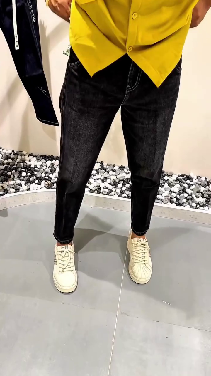 "Noir Stitch Denim Jeans with Golden Fade β A Bold Statement of Street Elegance" π€πβ‘π