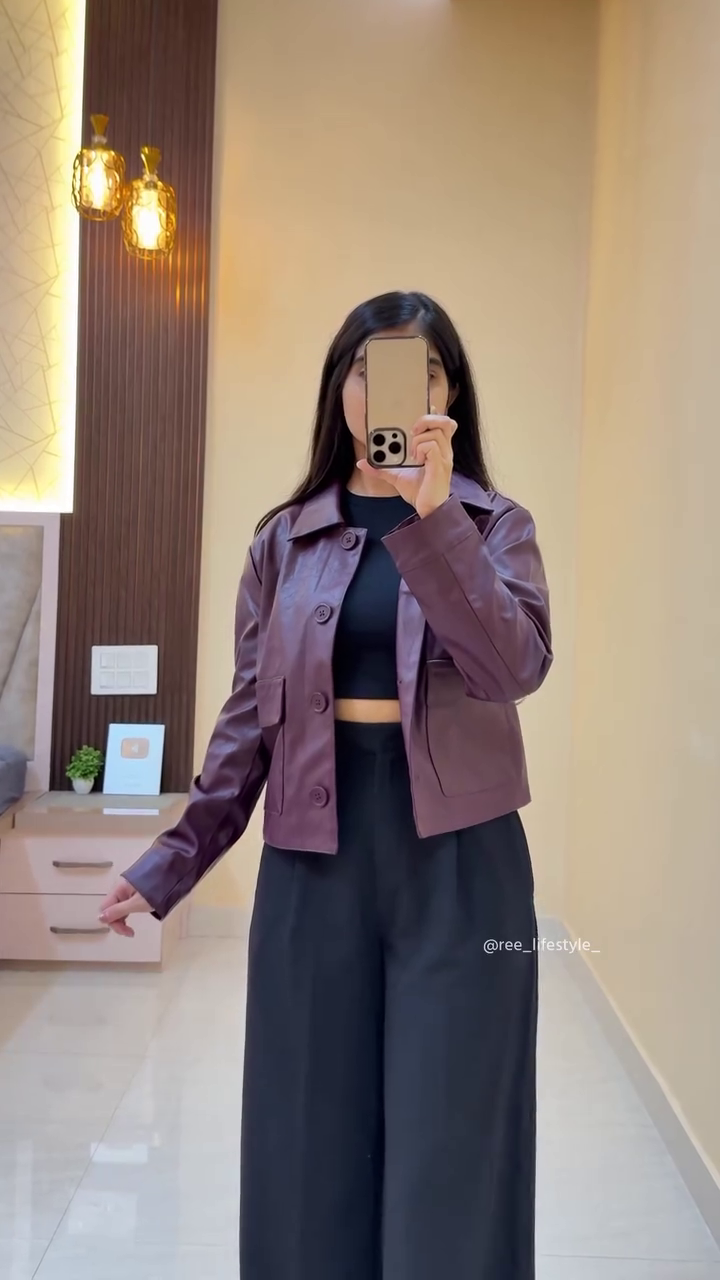 Beige Cropped Zip‑Up Utility Jacket with Front Flap Pockets Styled with Black High‑Waist Wide‑Leg Pants for Street‑Chic Winter Outfit” 🤍 - Image 4