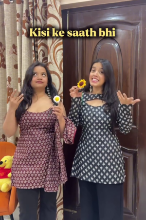 Dual‑Tone Printed Fit‑and‑Flare Kurti Tops with Stylish Necklines Paired with Solid Straight Pants Best‑Friend Outfit Set” 🤎🖤