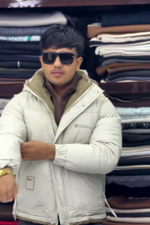 Ivory Heavy Puffer Jacket with Detachable Hood, Front Zip Closure and Utility Pockets for Men’s Extreme Winter Wear” ❄️