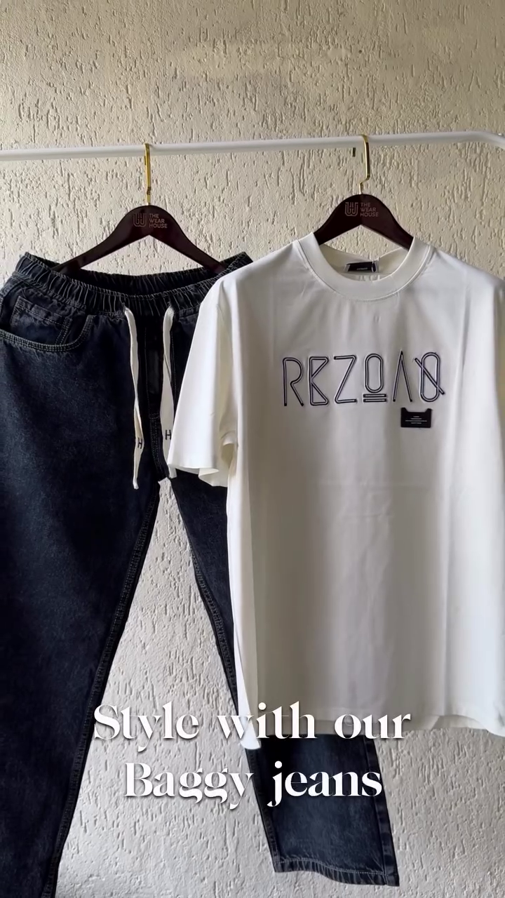 🧢✨RBZQAO Signature White Oversized Graphic T-Shirt with Premium Washed Black Baggy Jeans – Streetwear Combo Set for Men