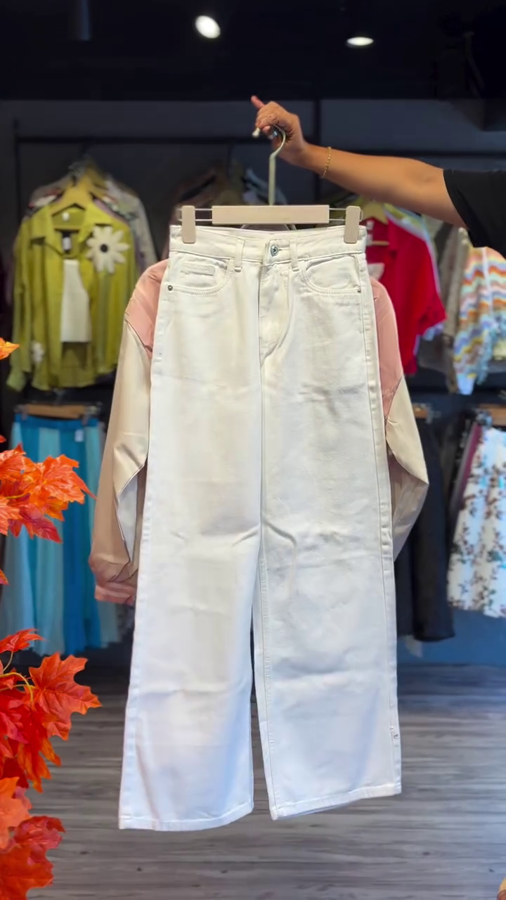 ๐ธ Powder Pink & Cream Varsity Jacket with Wide-Leg White Shorts โ Youthful Pastel Streetwear Set - Image 3