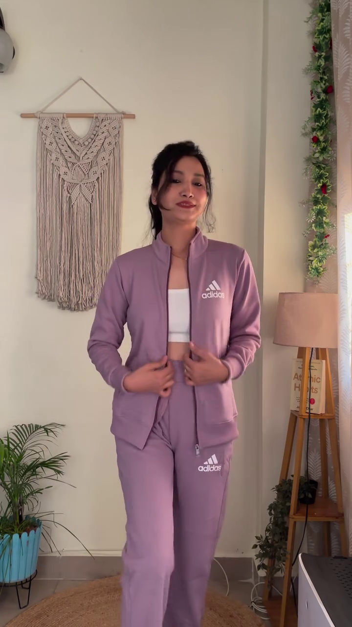 Long Sleeve Lilac Tracksuit Set with Zippered Jacket and Matching Pants for Women 👚👖✨