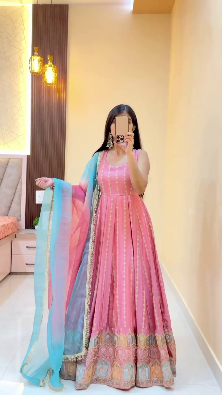 Pastel Dream Weave PinkโBlue Ombre Flared Anarkali Set with Gold Woven Borders & Soft Dupatta Flow โจ๐ธ๐๐