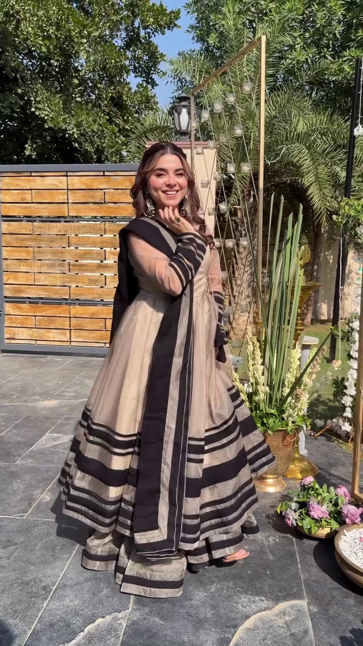 Midnight Muse Elegance ๐ค Black & Beige Velvet Lehenga with Sheer Sleeves and Gold Accents โ Luxe Twilight Edition ๐๐" - Image 2