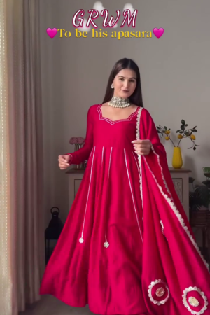 Apsara Enchantment ❤️ Red Embroidered Anarkali Set with Circular Motif Dupatta & Statement Jewelry – Divine Diva Edition 💫👑"