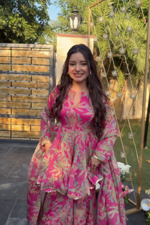 Celestial Garden Bloom 🌸 Pink Floral Chaniya Choli with Mirror Embellishments & Silk Dupatta – Spring Radiance Edition 🌞🌿"